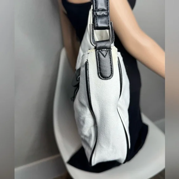 Disney Canvas Tote Bag One Size‎ Cream Off‑White Mickey Icon Zip Interior - Picture 4 of 10